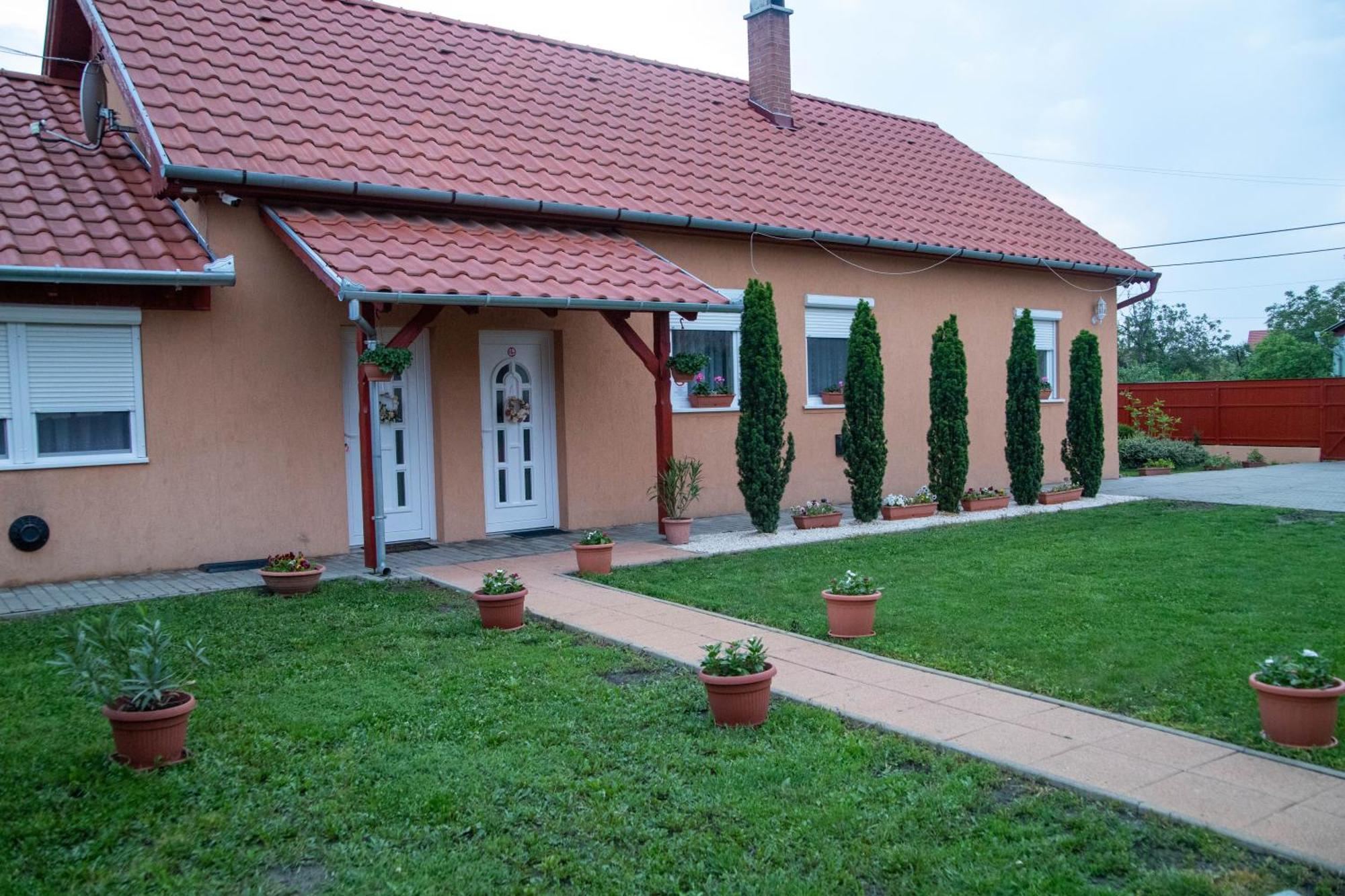 Boróka Vendégház Túrkeve Exterior foto