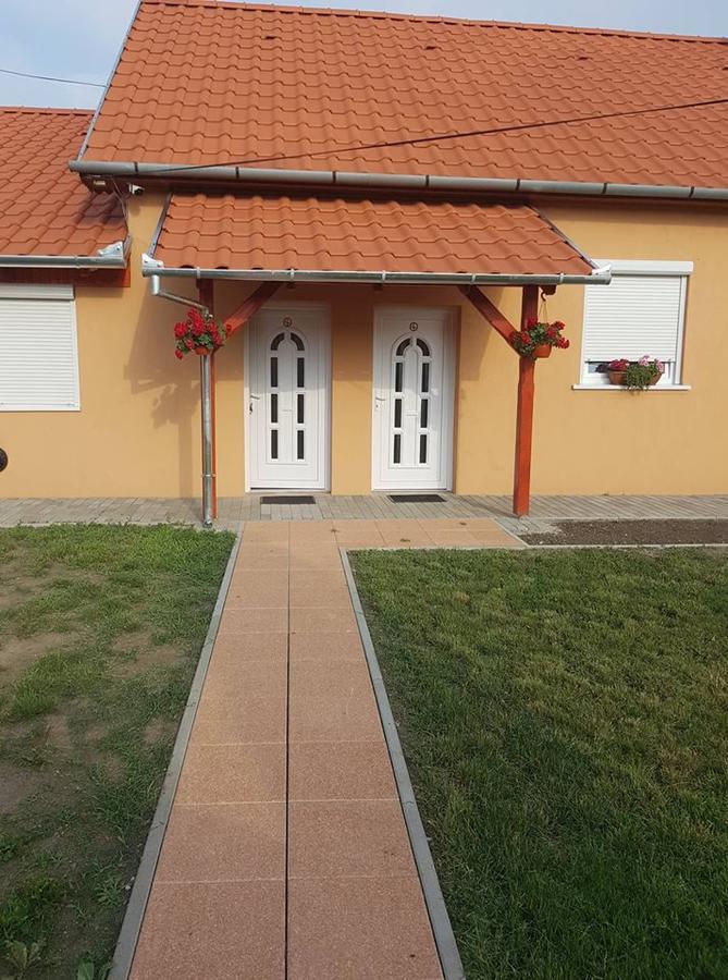 Boróka Vendégház Túrkeve Exterior foto